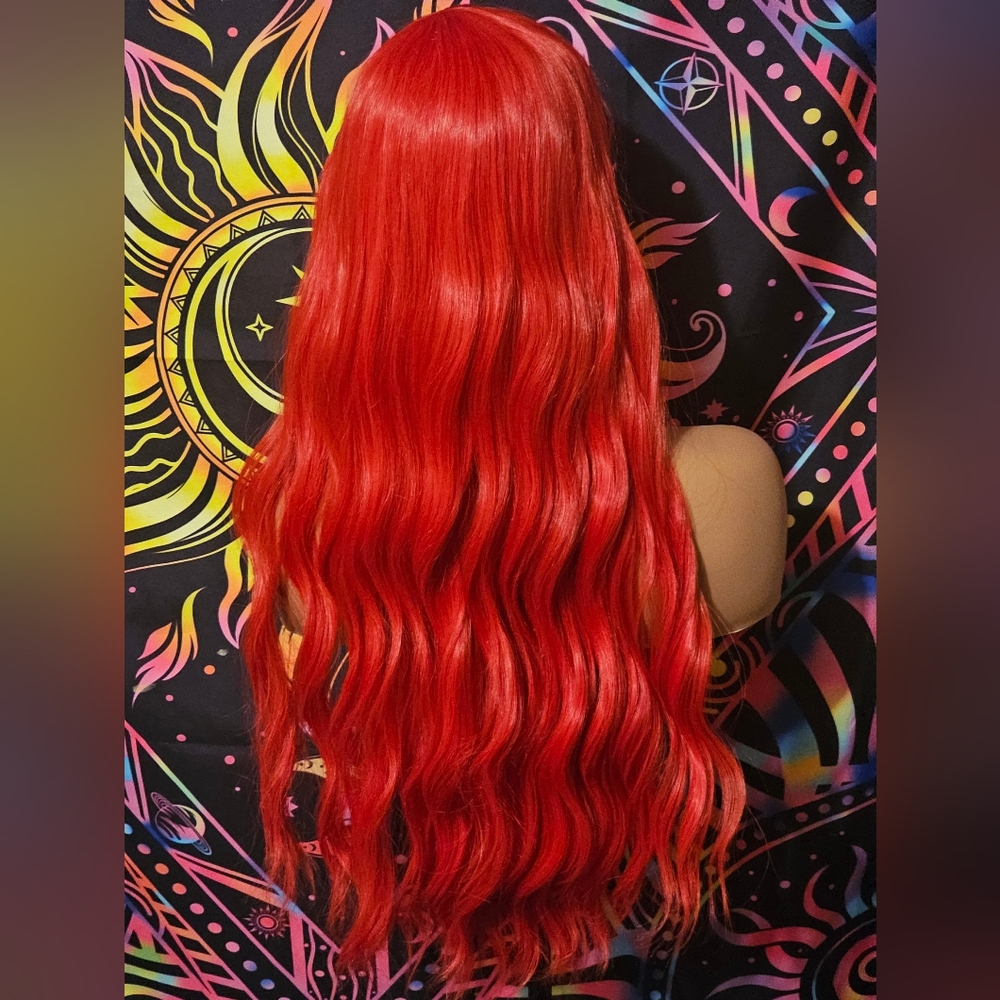 Wig - Picture 3 of 3